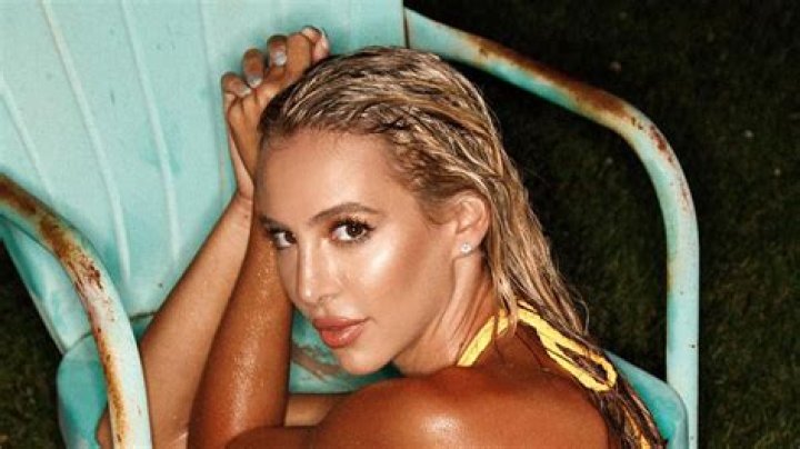 Bri Teresi looks sizzling in tiny two-piece bikini as golf influencer is called 'simply stunning' by adoring fans