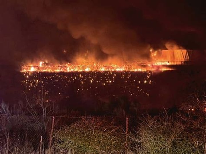 Firefighters battle massive ‘FIRE TORNADO’ after blaze breaks out at food processing plant – The US Sun