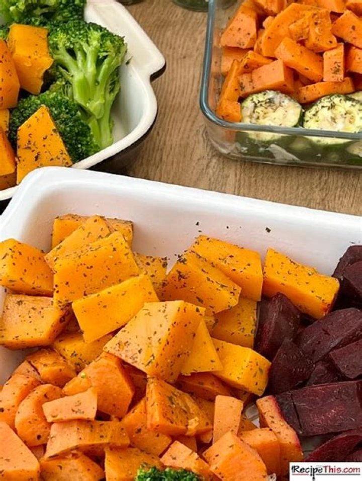 Question: Can I Put Cold Pyrex In The Microwave