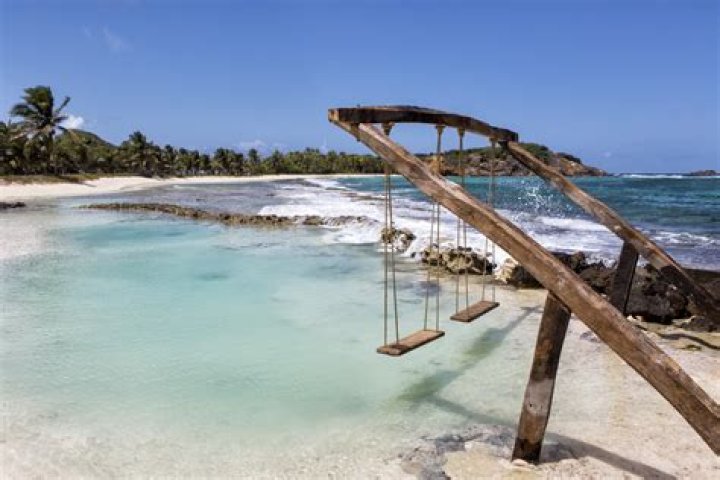 The island called the 'Maldives of the Caribbean' just a few hours from Miami