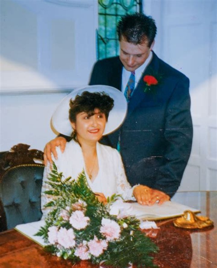 I was married to the Holloway Strangler from Netflix documentary while he brutally murdered two teenage girls in Spain