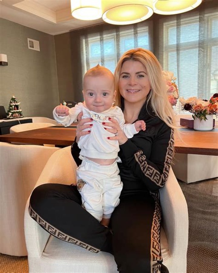 Celebrity Moms Share Secrets to Balancing Work With Parenthood