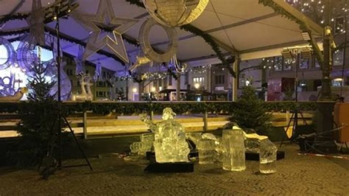 Girl, 2, dies after ice sculpture falls on him at Luxembourg Christmas market