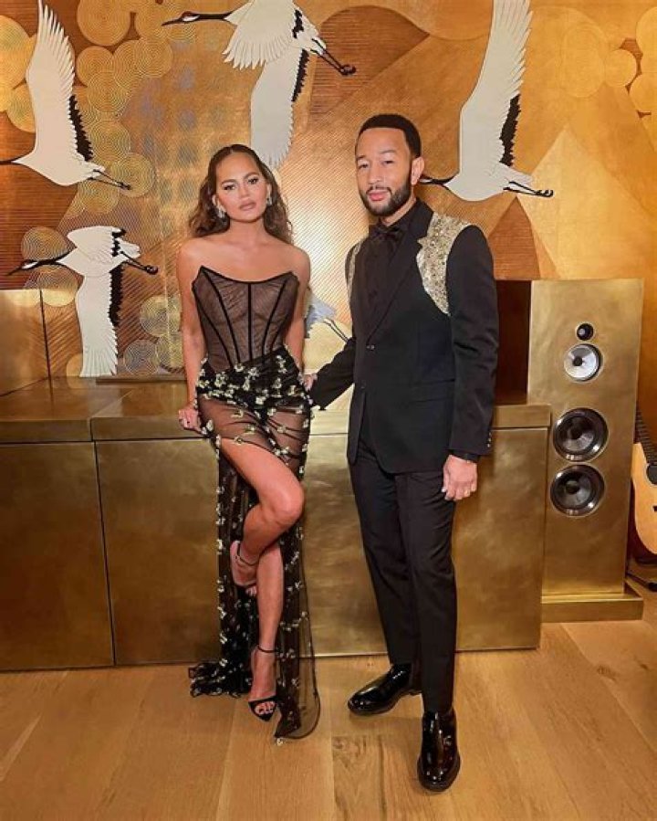 Chrissy Teigen: A Dazzling Presence At The Oscars