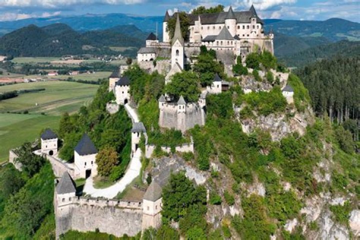 How evil Nazi 'killer countess' who met the Queen once shot 180 Jews for sick after-dinner party game