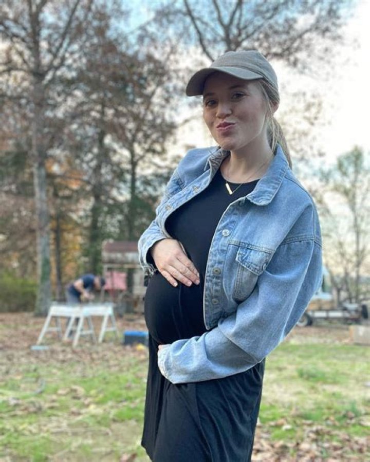 Counting On fans think Joy-Anna Duggar is pregnant again after mom of two shares new suspicious pic with husband Austin