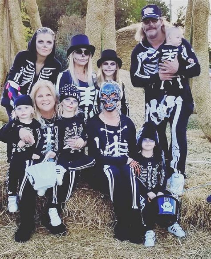 Country Stars' Babies: Carrie Underwood, More Musicians' Family Photos