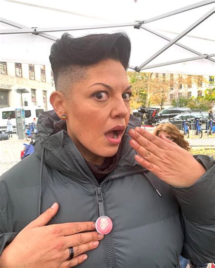 Cynthia Nixon Defends Miranda, Che's 'And Just Like That' Romance