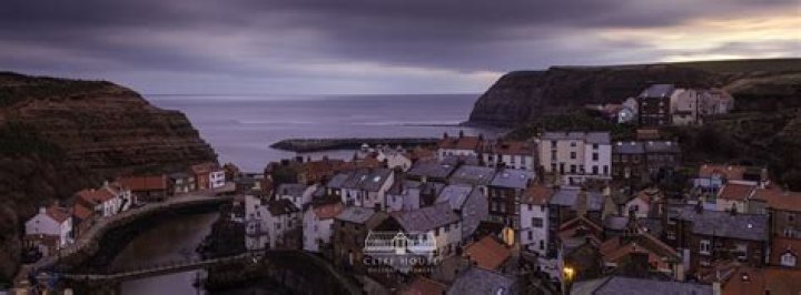 'Braindead' couple slammed for camping with child on edge of CLIFF in Yorkshire