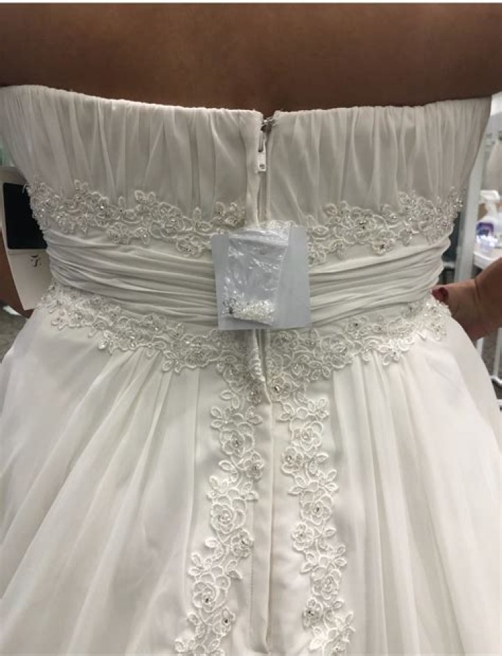 Beloved bridal retailer to close state's 7 stores after filing bankruptcy as employees are unaware about future layoffs