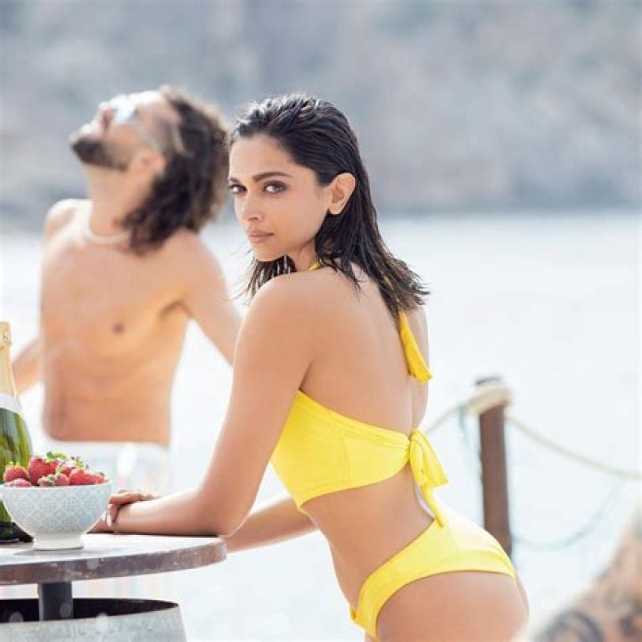 Deepika Padukone Nude Latest News, Photos and Videos
