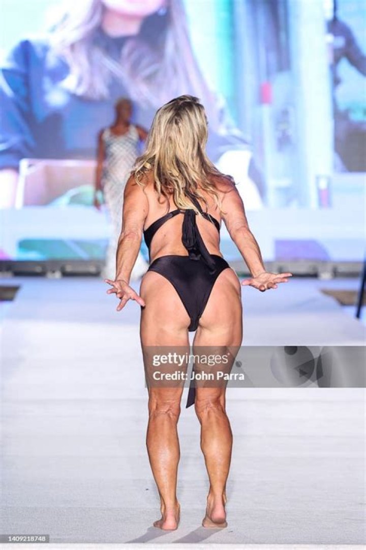 Exploring The Timeless Elegance Of Denise Austin's Swimsuit Collection