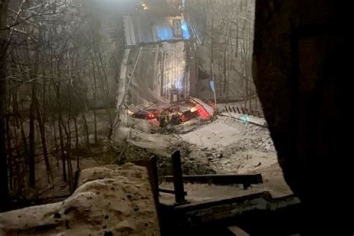 Did a bridge collapse near Frick Park, Pittsburgh?
