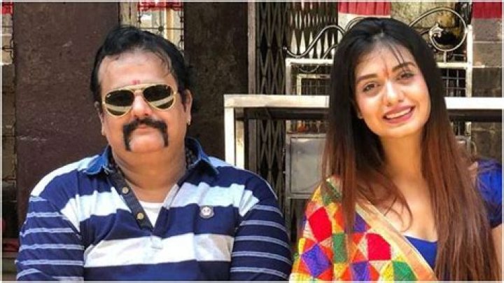 Divya Agarwal's father passes away after fighting Covid-19, Varun sood, Neha Dhupia and others offer condolences – India TV