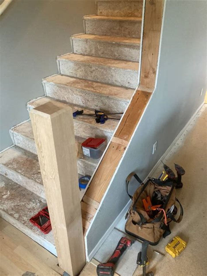 I'm a DIY whizz and instantly upgraded my boring staircase with a bargain buy - it's renter friendly & looks so posh too