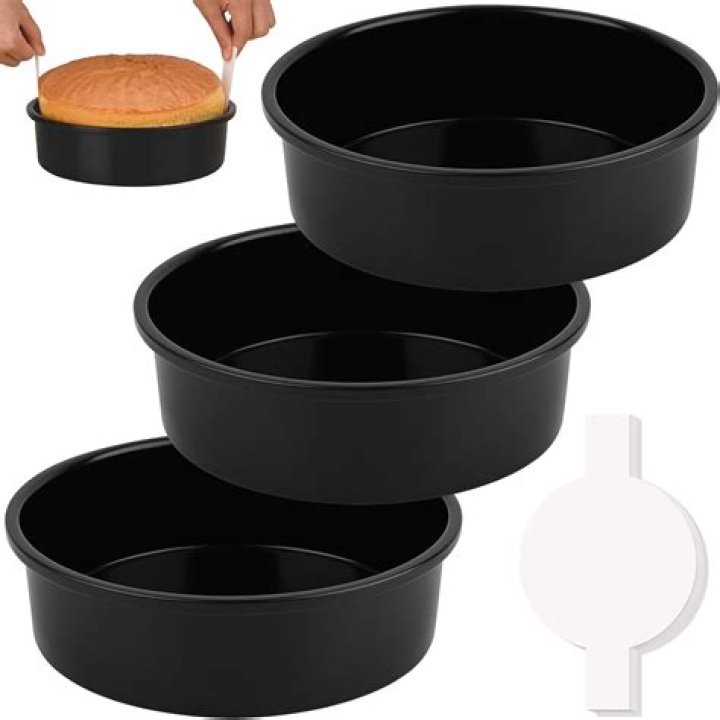 Question: Do You Grease A Glass Pan For Cake