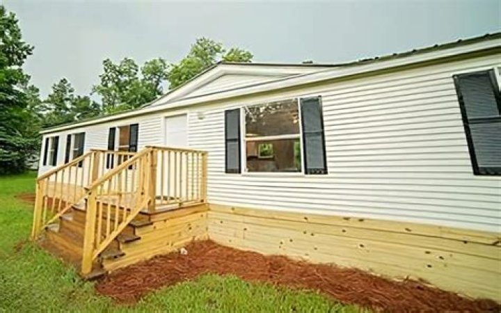 Does Menards sell mobile home skirting?