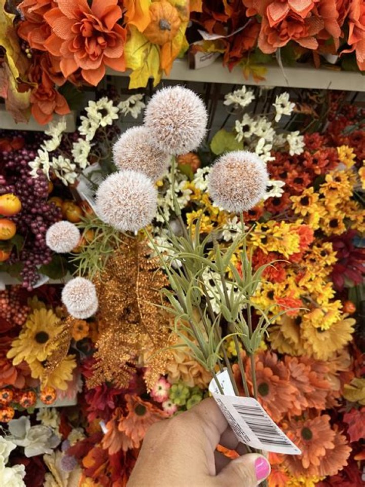 My Dollar Tree fake flower trick saves you a ton of money - it makes them look real & they last the whole of spring