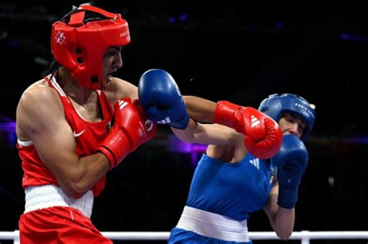 Trump boxing match today LIVE – Fight on 9/11 saw Don arrive to cheers before Evander Holyfield versus Vitor Belfort