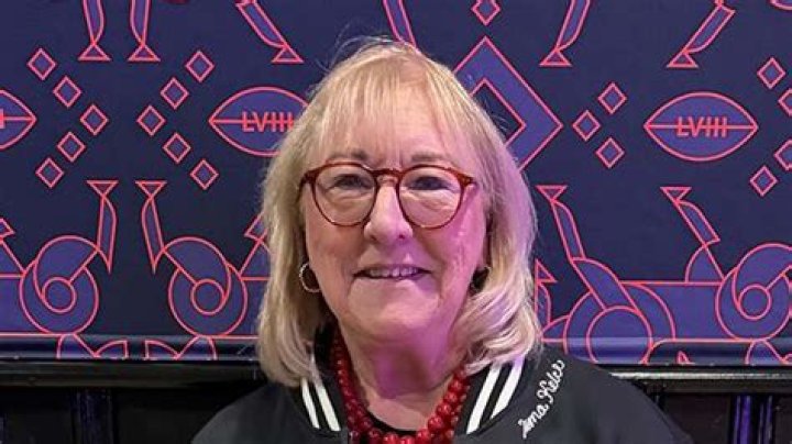 Donna Kelce's incredible Super Bowl outfit revealed as she gets custom 'Momma' jacket to support son Travis