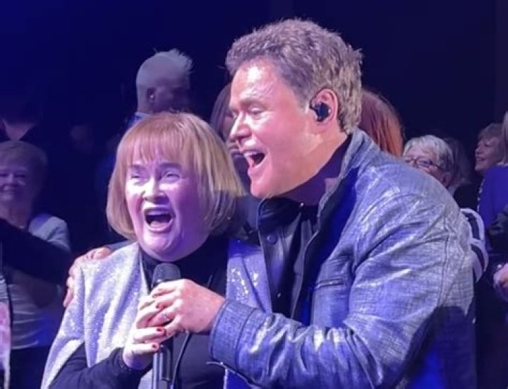 Donny Osmond kisses Susan Boyle after duet in Glasgow – and fans can’t get enough