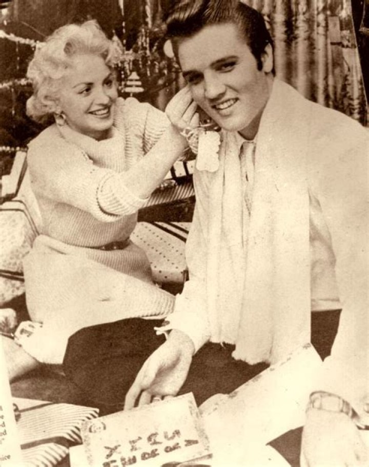 Dottie Harmony Net Worth, Income, Salary, Earnings, Biography, How much money make?