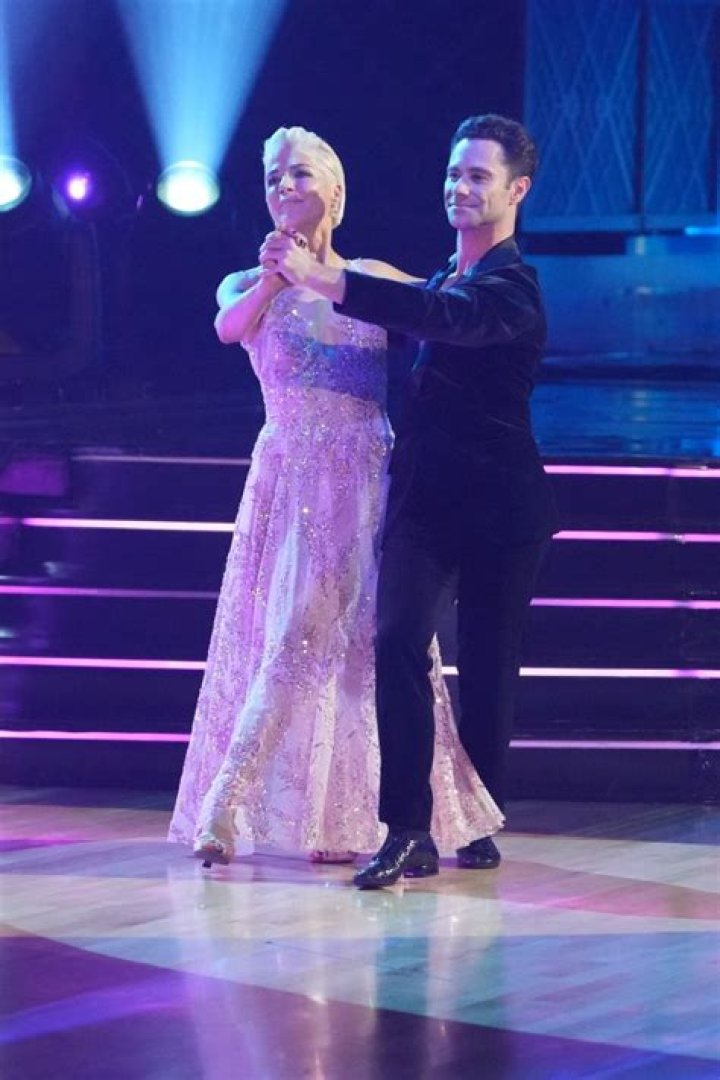 DWTS hosts Tyra Banks & Alfonso Ribeiro slammed for snubbing a fan-favorite contestant on live TV in major blunder