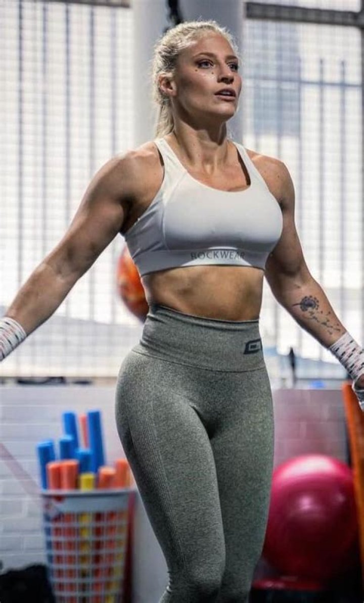 Ebanie Bridges Age, Height, Weight, And Net Worth