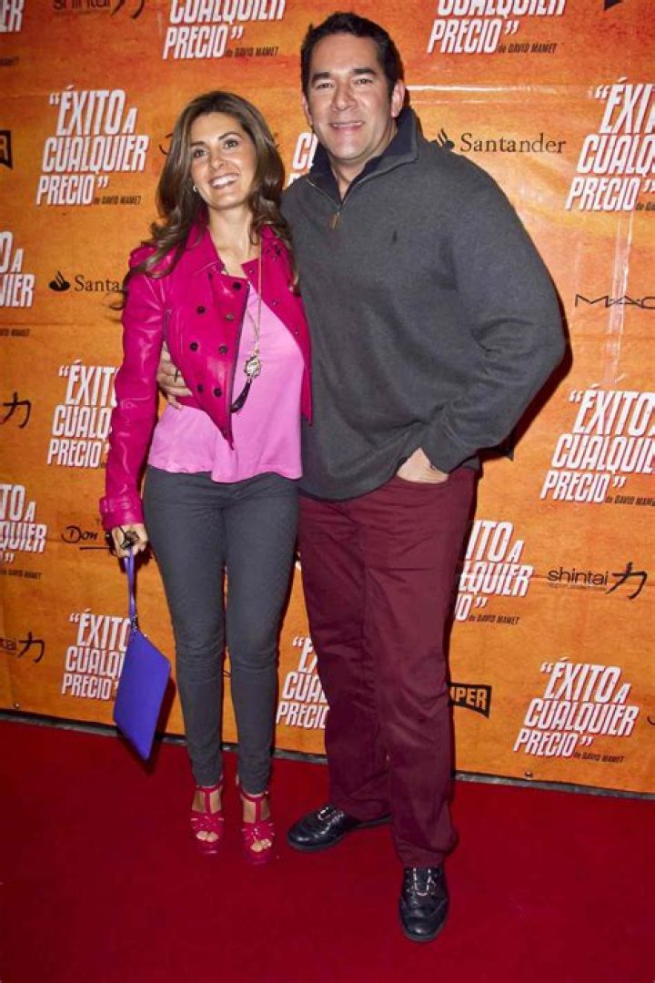 Eduardo Santamarina's Esposa: A Glimpse Into Their Life Together