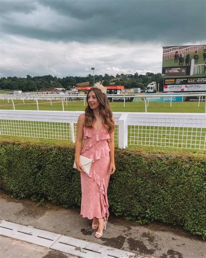 Emily Addison Net Worth, Income, Salary, Earnings, Biography, How much money make?