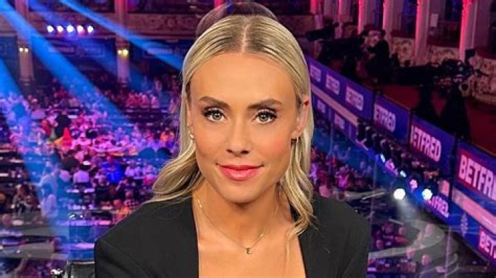 Emma Paton branded 'complete goddess' in stunning outfit at US Open as fans demand top job for Sky Sports presenter