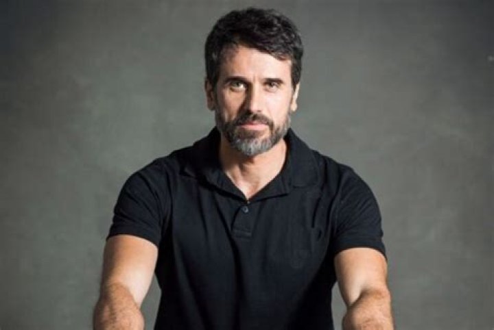 Discovering The Life And Journey Of Eriberto Leão