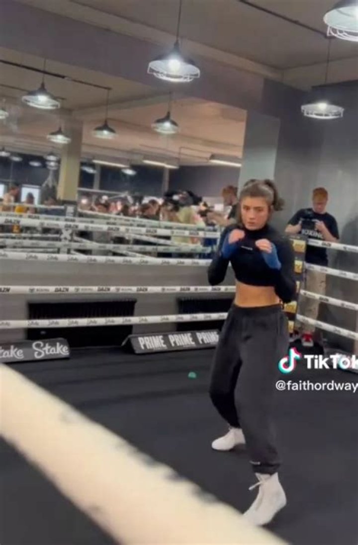Meet Faith Ordway, TikTok sensation with 4.6m followers who takes on Elle Brooke in boxing fight on KSI undercard TODAY