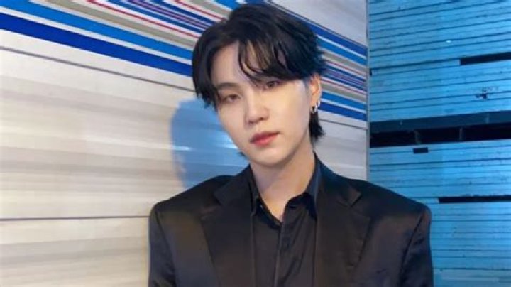 Fan threatens to sue Suga, BTS member Yoongi's hilarious response leaves ARMY in splits – India TV