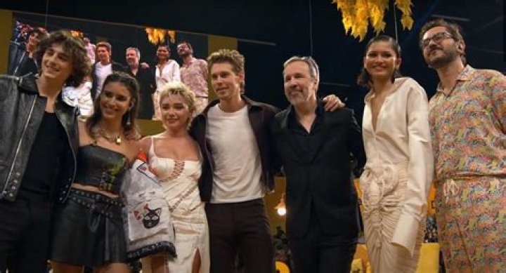 Florence Pugh Hit by Object Thrown During Brazil Comic Con Panel