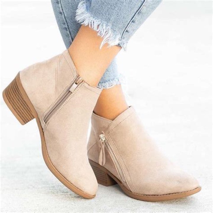 This Comfy Square-Toe Bootie Is a Staple for Fall — On Sale Now