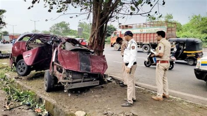 Friendship day turns tragic hyderabad girl dies road accident car crash M Tech canada friends injured alcohol – India TV