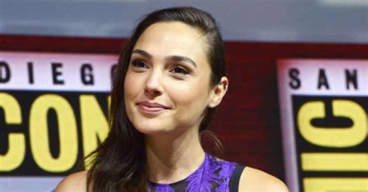 Gal Gadot Comic-Con 2018 Makeup How-To: Details 