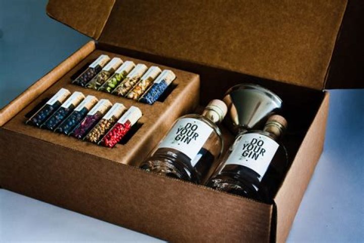 17 Best Gin Gift Sets for G&T Lovers This Christmas
