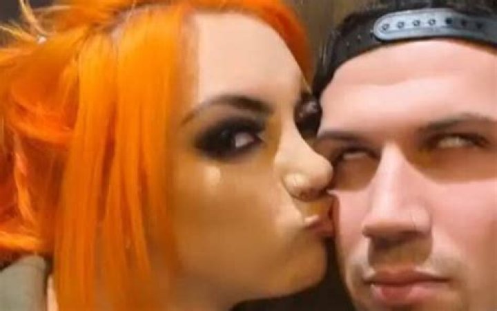 Gigi Dolin Drops Intimate Snuggled Up Photo With Boyfriend Nash Carter