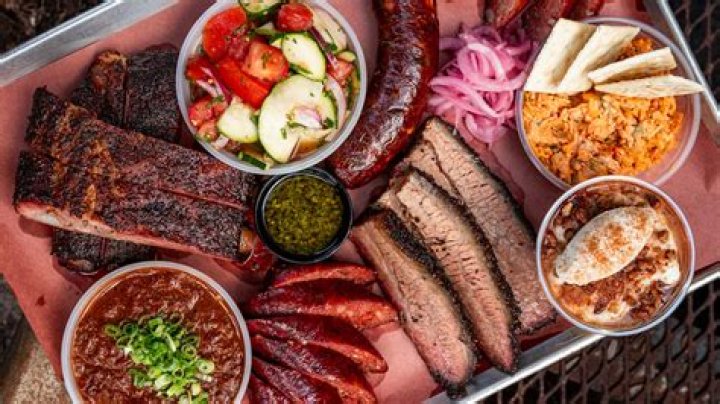 Legendary BBQ restaurant abruptly closes permanently after 75 years as owners share farewell message on website