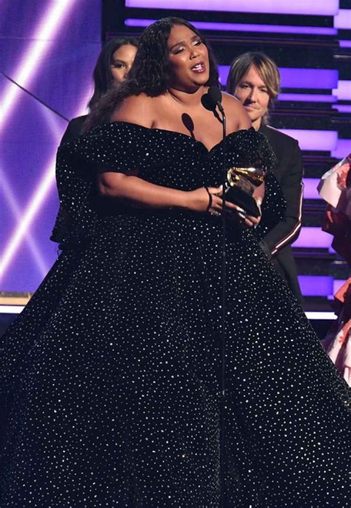 Grammys 2020: Lizzo Wins the 1st Grammy of Her Career
