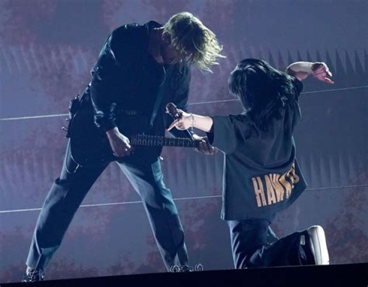Grammys 2022: Billie Eilish Honors Taylor Hawkins During Performance