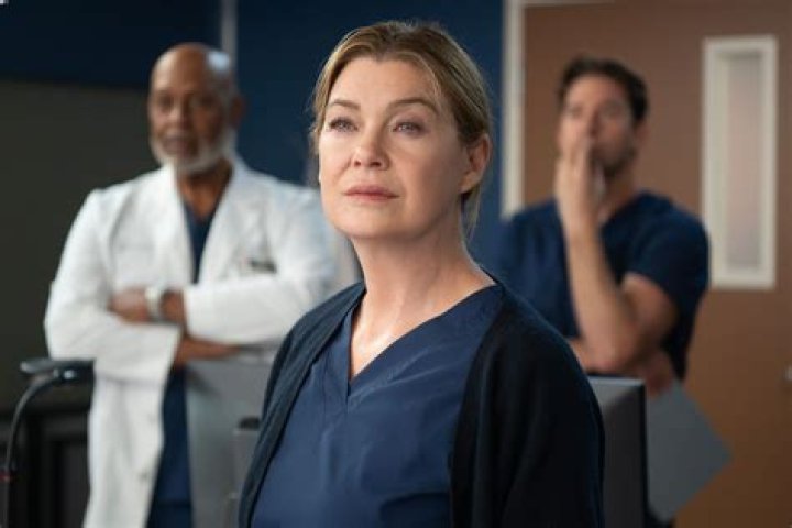 'Grey's Anatomy' Finale Recap: April Goes Into Labor