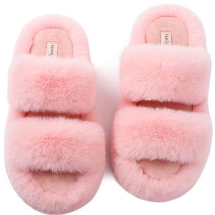 Halle Bailey Wore Pink Fuzzy Slippers Outside — Get the Look