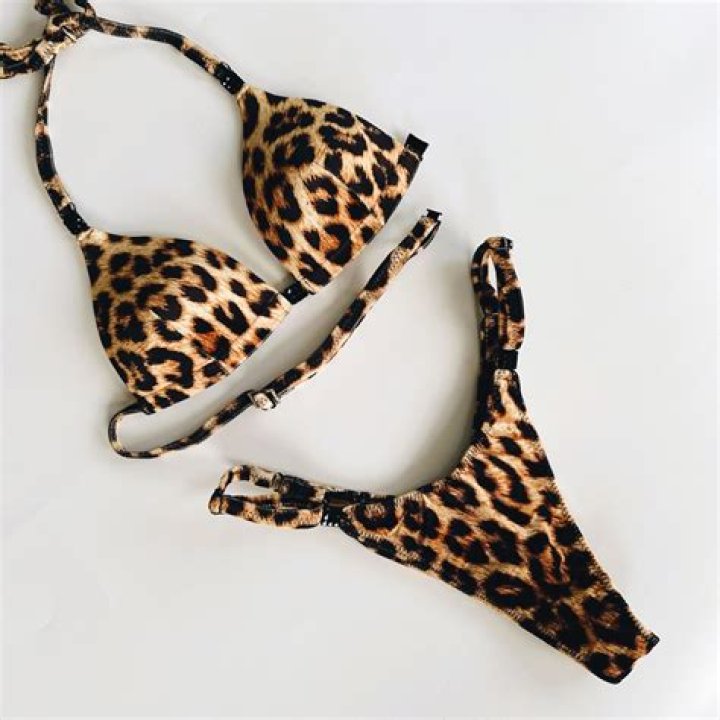 I’m a hot mom-of-three at 39 – I won’t stop posing in bikinis, people tell me I look fabulous