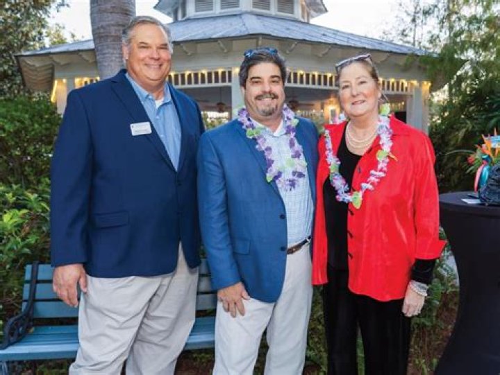 Hot Shots: Treasure Coast Hospice Foundation Jingle & Mingle