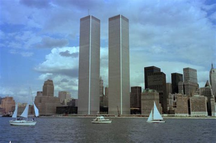 How many people died building the Twin Towers?