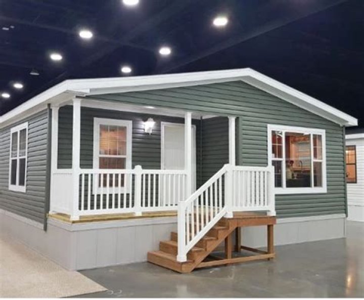 How much does it cost to replace a mobile home?
