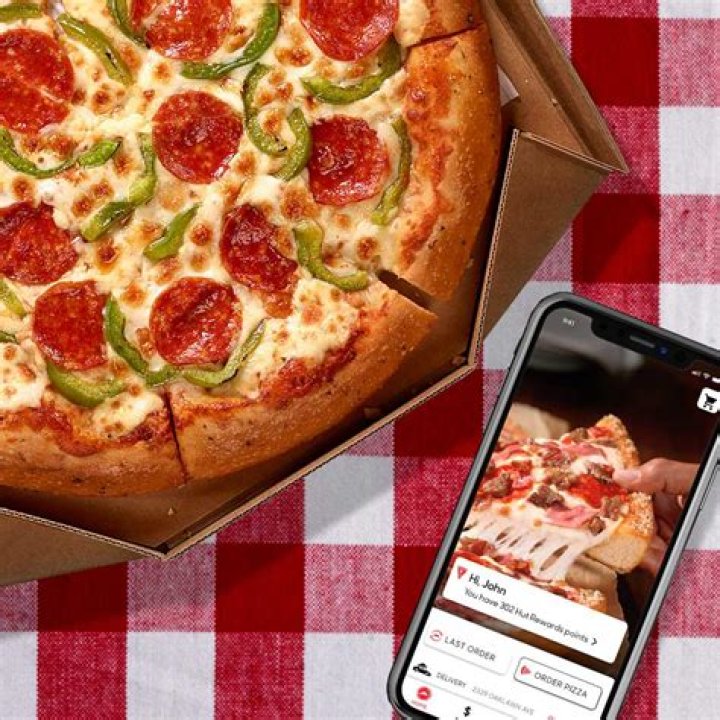 How Much Is The Delivery Fee For Pizza Hut